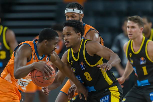 定的人员压 定的人员压